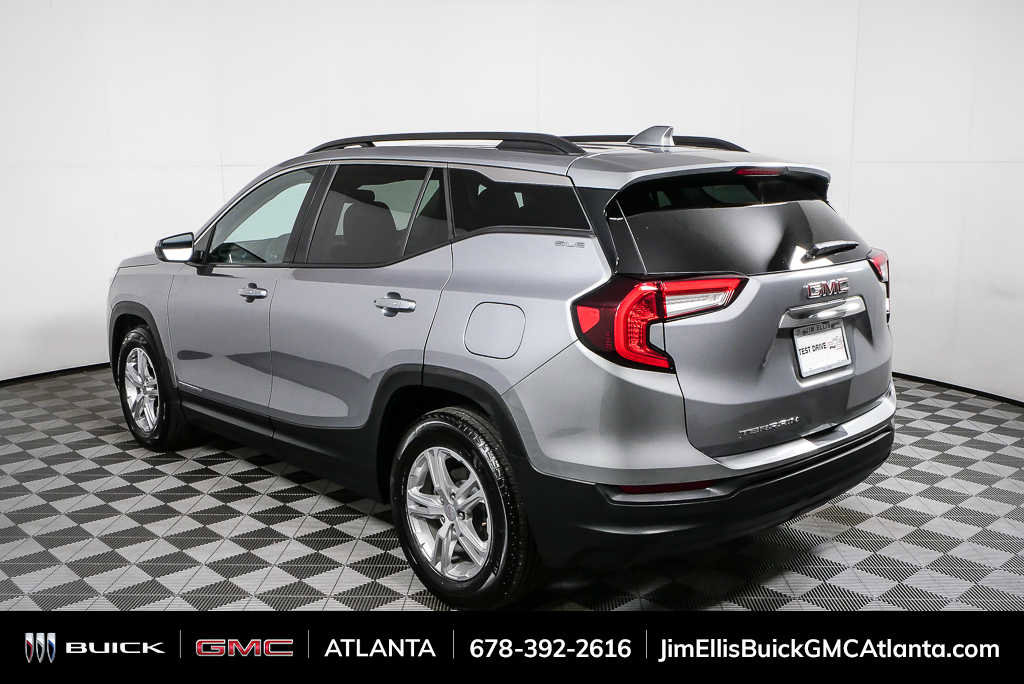 Used 2024 GMC Terrain SLE w/ Driver Convenience Package FWD image 28