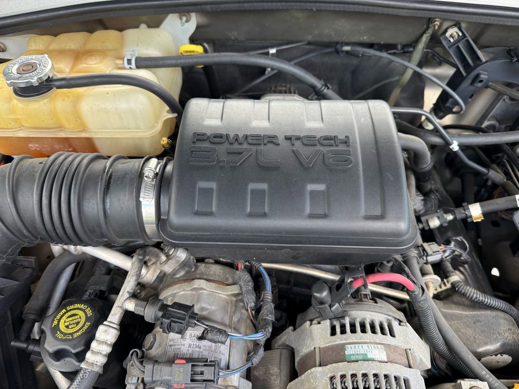 Used 2003 Jeep Liberty Renegade image 49