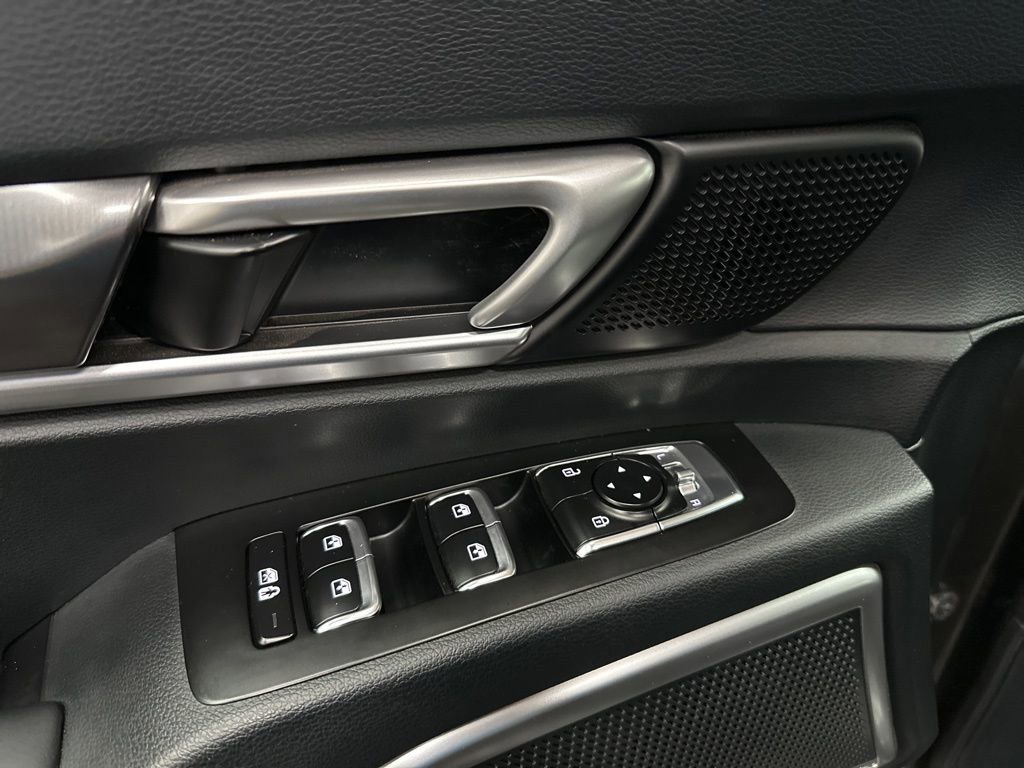 Used 2025 Kia Telluride S image 19