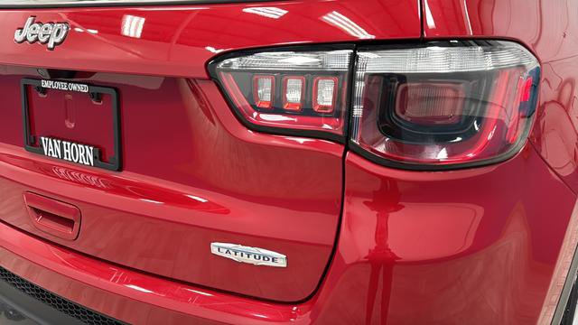 Used 2019 Jeep Compass Latitude w/ Popular Equipment Group image 31