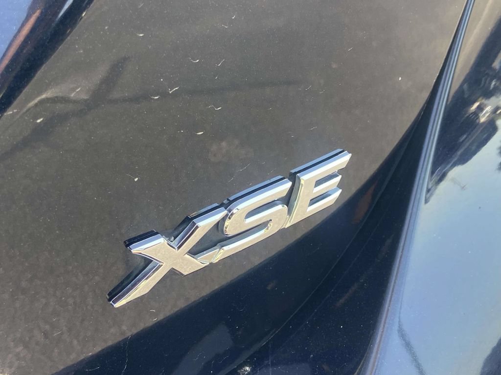 Used 2018 Toyota Camry XSE w/ Audio Package FWD image 9