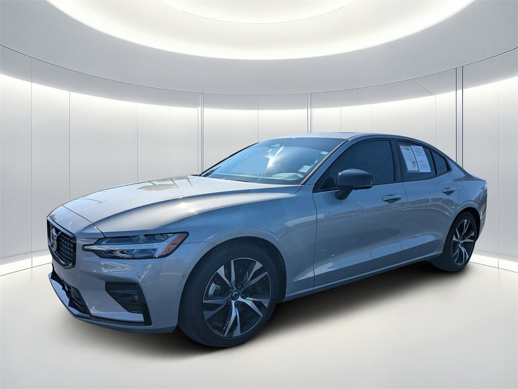 Used 2024 Volvo S60 B5 Plus image 8