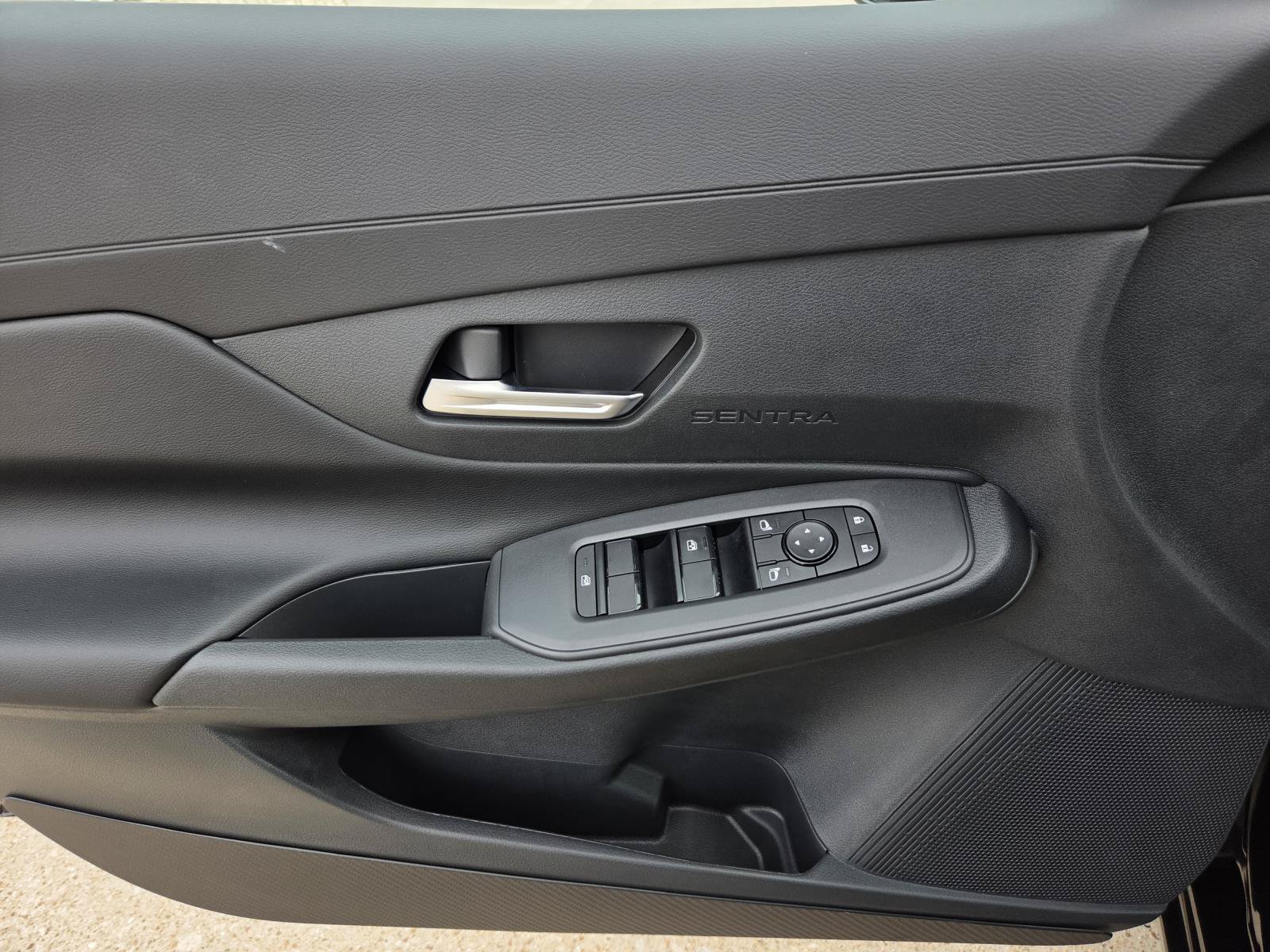 New 2027 Nissan Sentra SV FWD image 15
