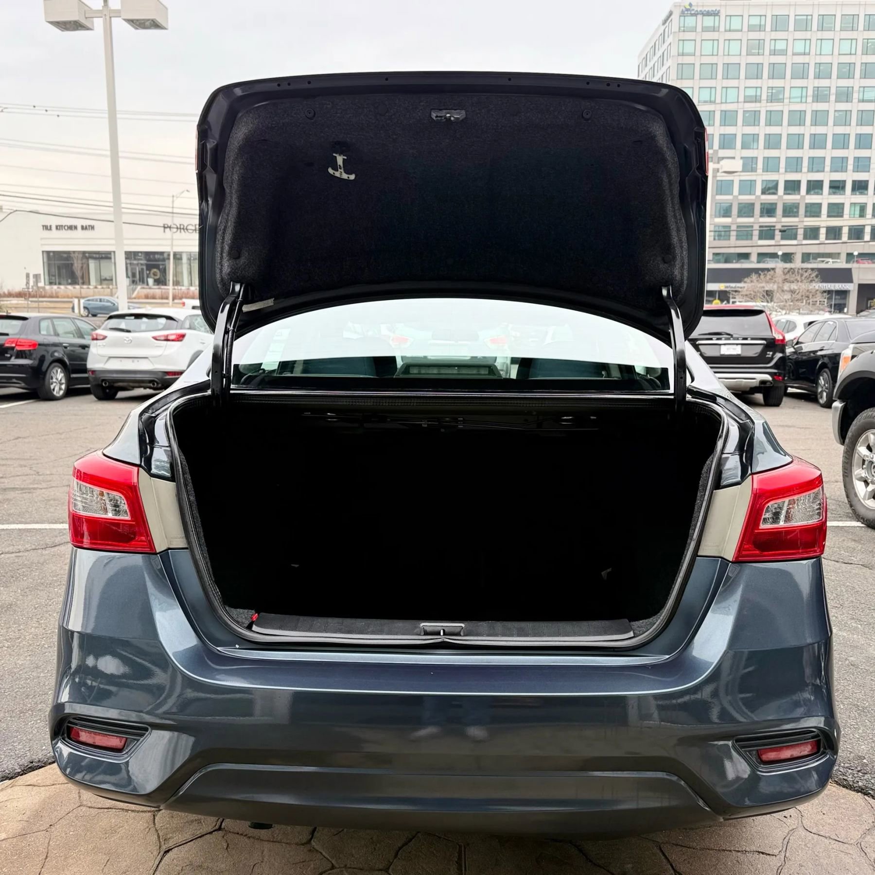 Used 2017 Nissan Sentra SV image 37