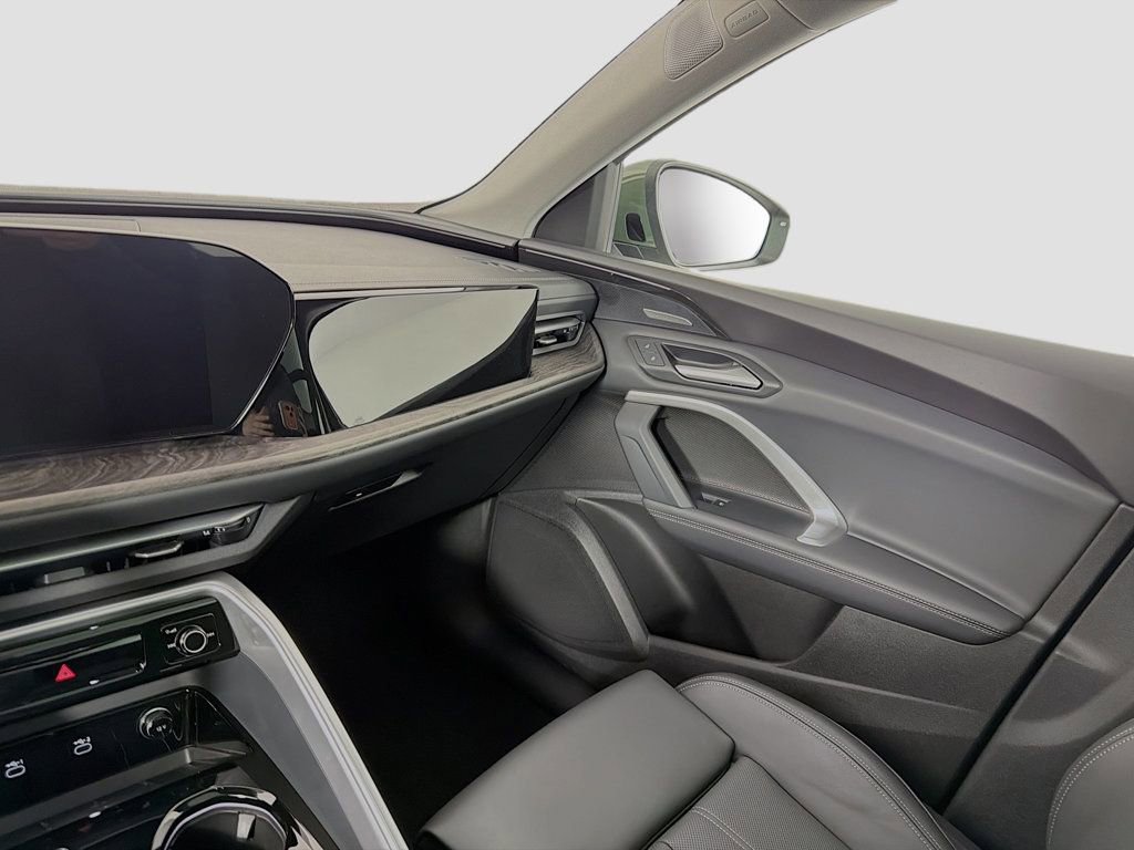 Certified 2025 Audi Q5 Premium Plus w/ Premium Plus image 25