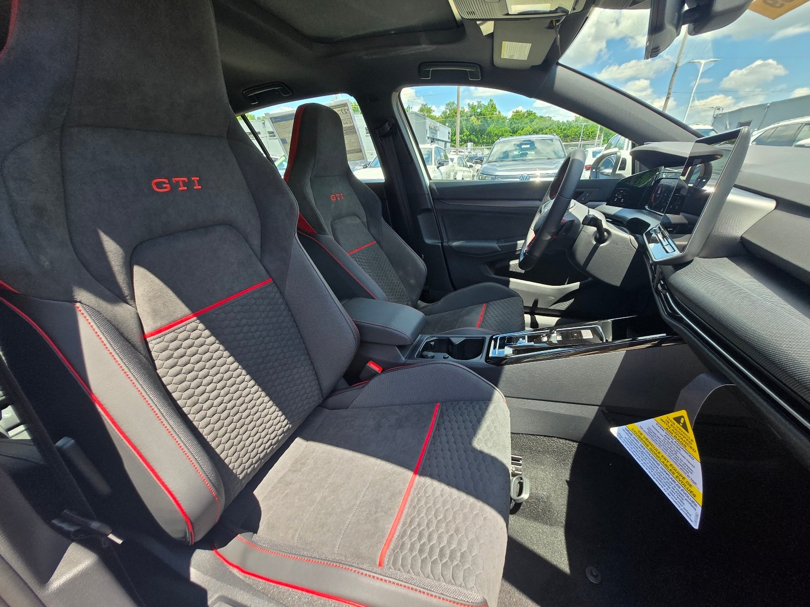 New 2026 Volkswagen GTI SE FWD image 12