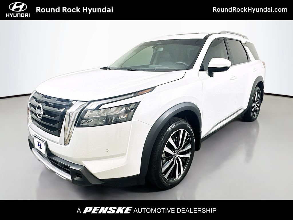 Used 2025 Nissan Pathfinder Platinum FWD image 1