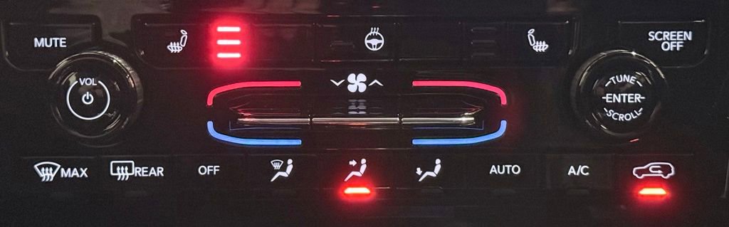 Used 2022 Jeep Grand Cherokee Altitude image 27