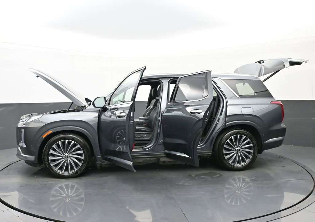 Used 2023 Hyundai Palisade Calligraphy w/ Cargo Package image 53