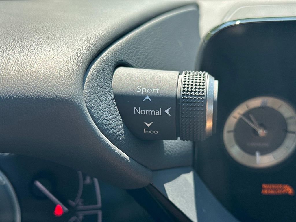 New 2025 Lexus ES 300h F Sport image 20