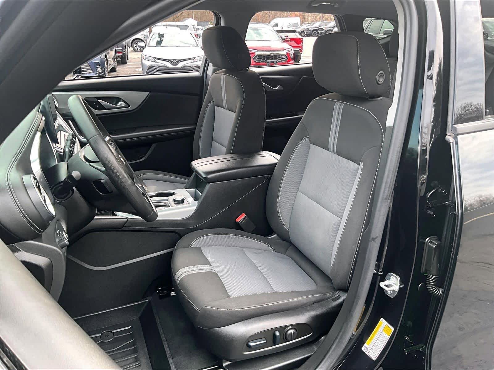 Used 2023 Chevrolet Blazer LT AWD/4WD image 10