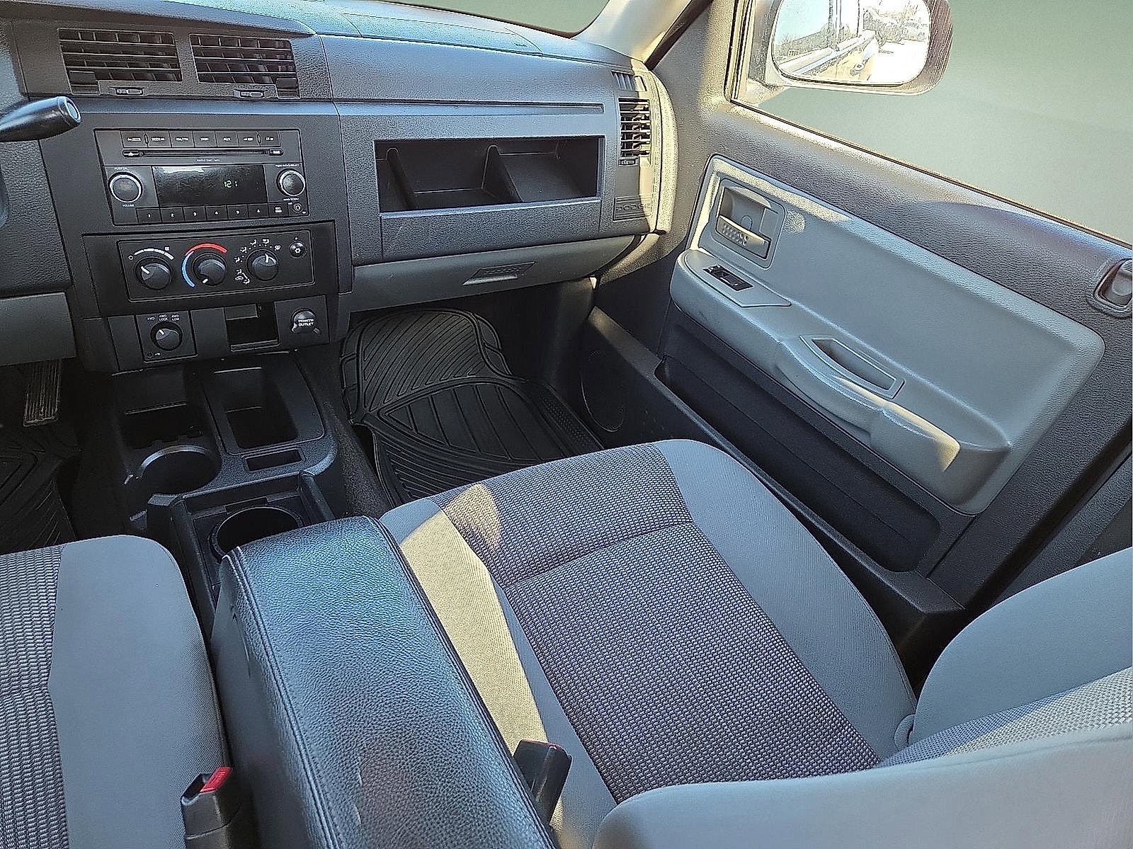 Used 2011 Dodge Dakota Big Horn w/ Utility Group image 12