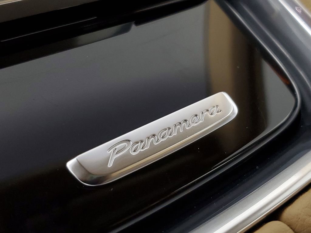 Used 2021 Porsche Panamera 4 image 26