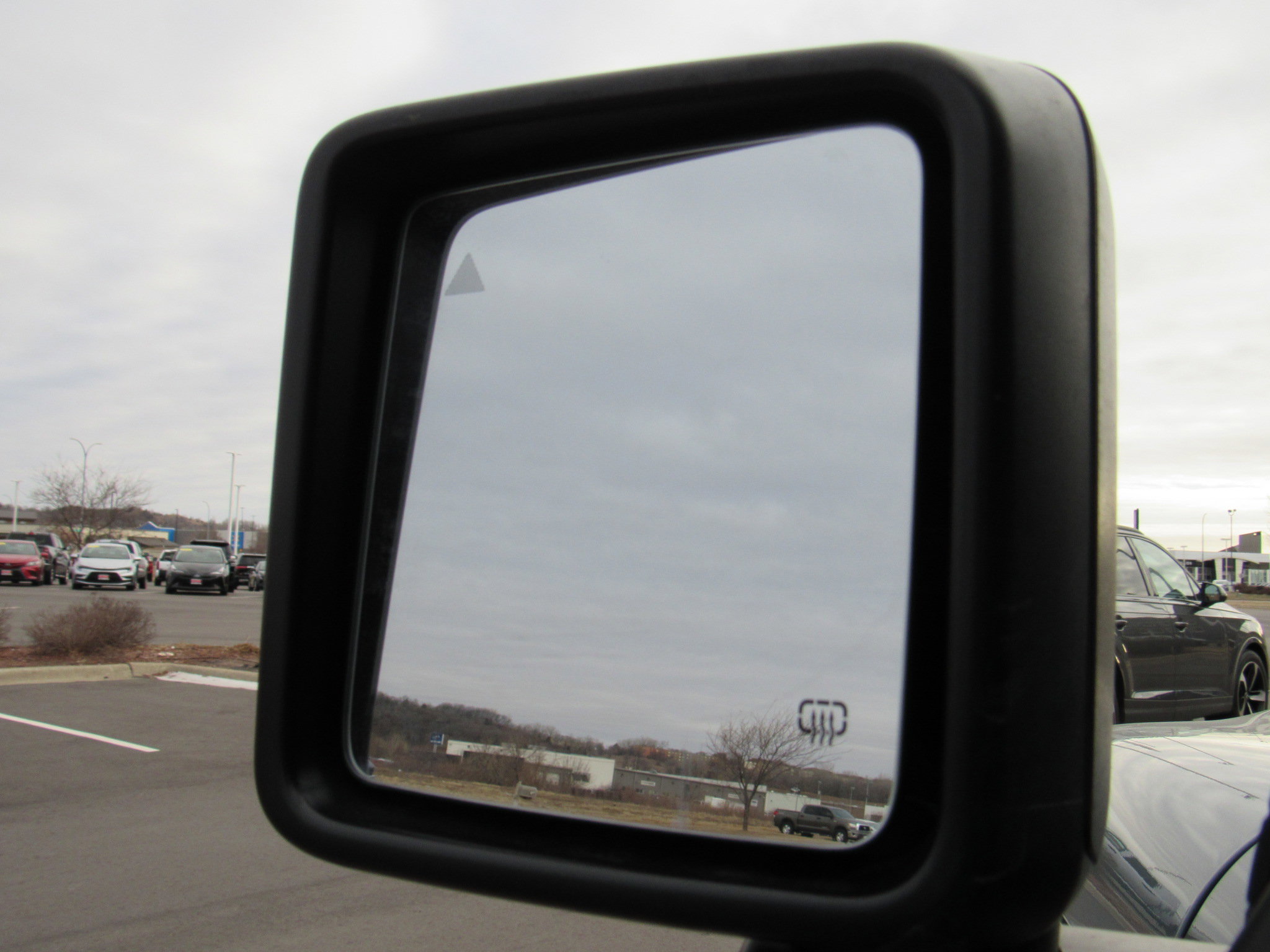 Used 2024 Jeep Wrangler Sahara w/ Safety Group image 11