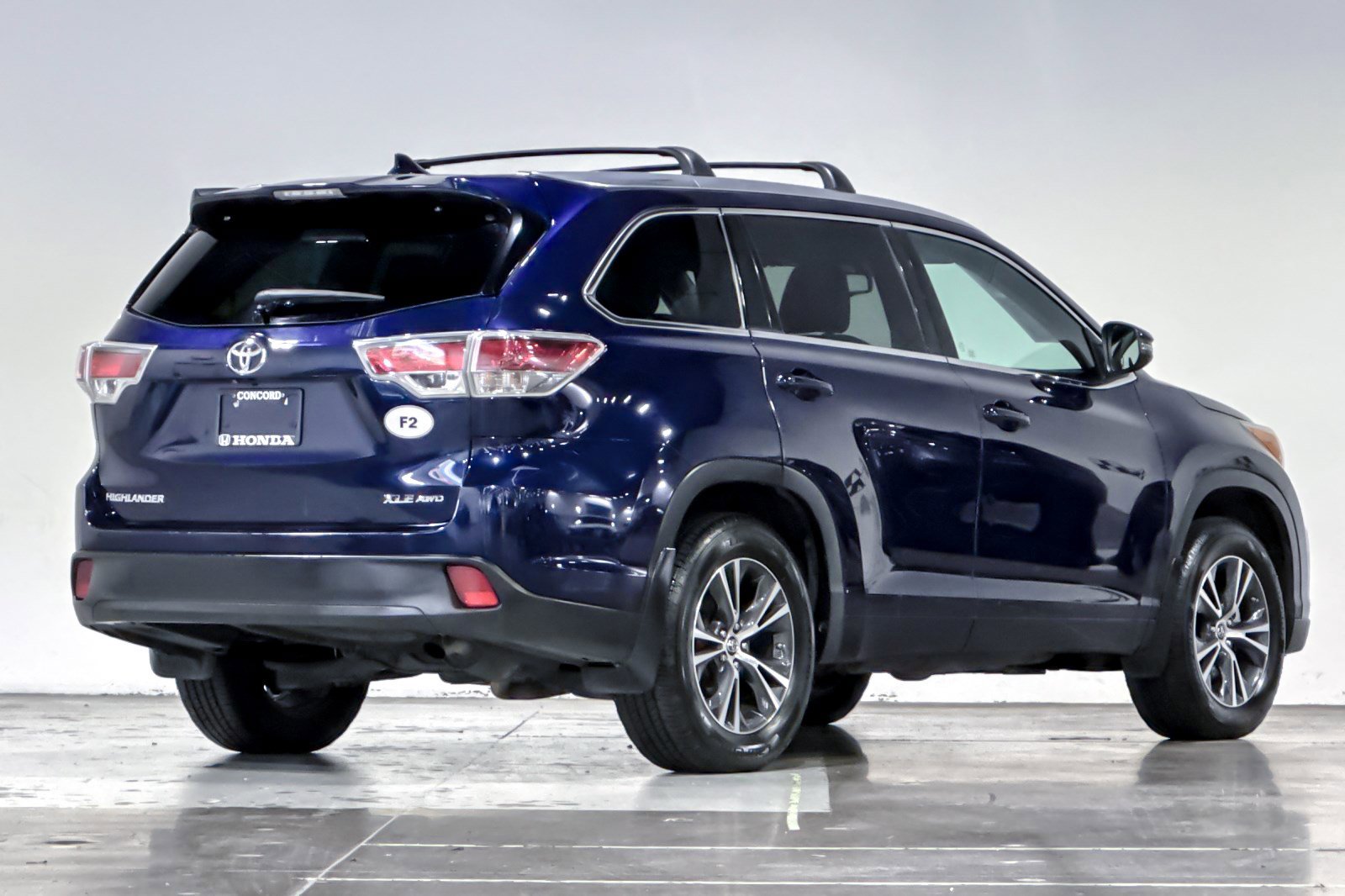 Used 2016 Toyota Highlander XLE AWD/4WD image 8