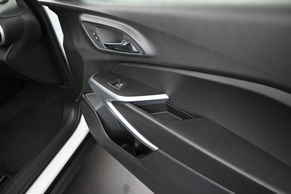 New 2026 Chevrolet Trax RS w/ Sunroof Package FWD image 22