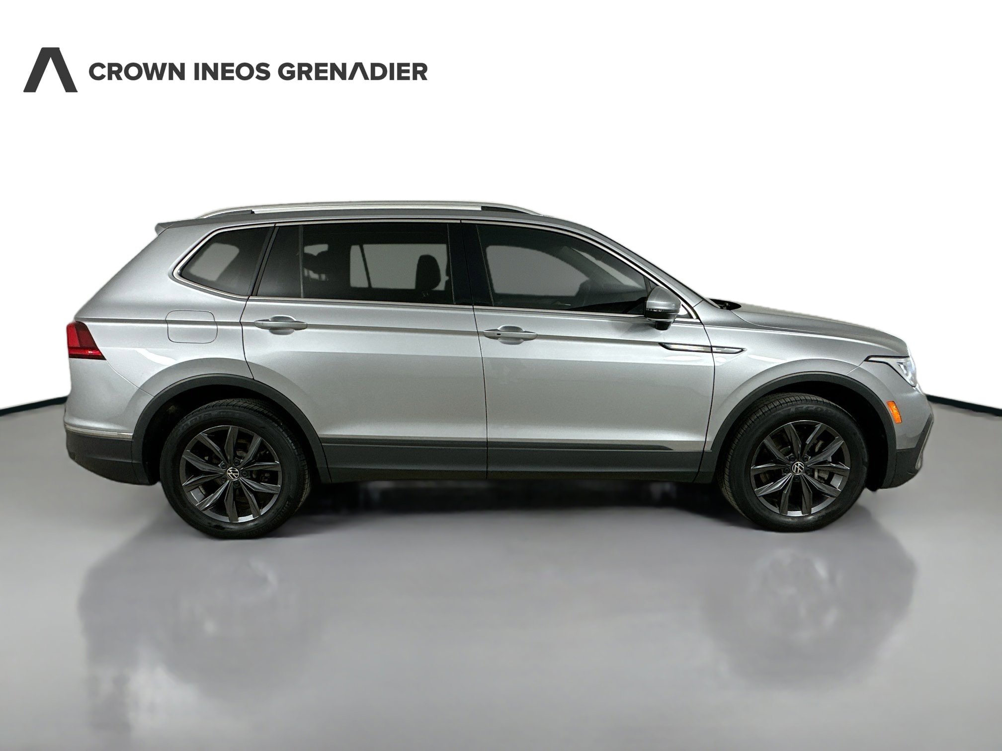 Used 2022 Volkswagen Tiguan SE AWD/4WD image 4