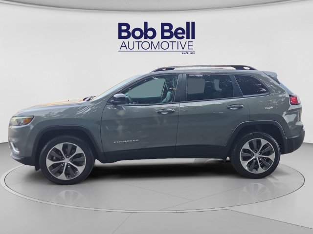 Used 2022 Jeep Cherokee Limited w/ Elite Package AWD/4WD image 2