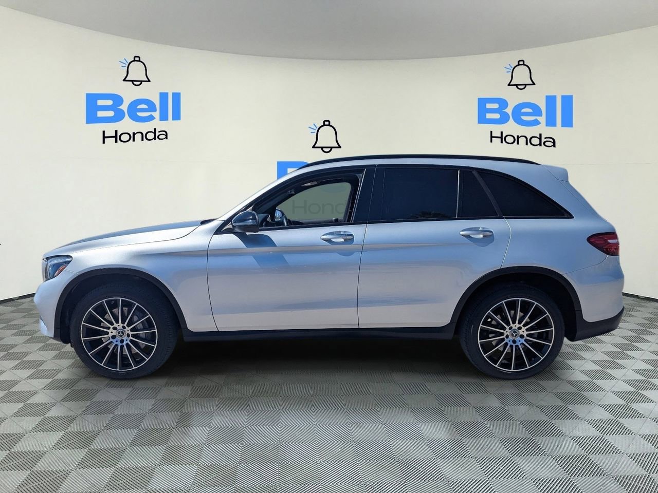 Used 2018 Mercedes-Benz GLC 300 w/ AMG Line image 2