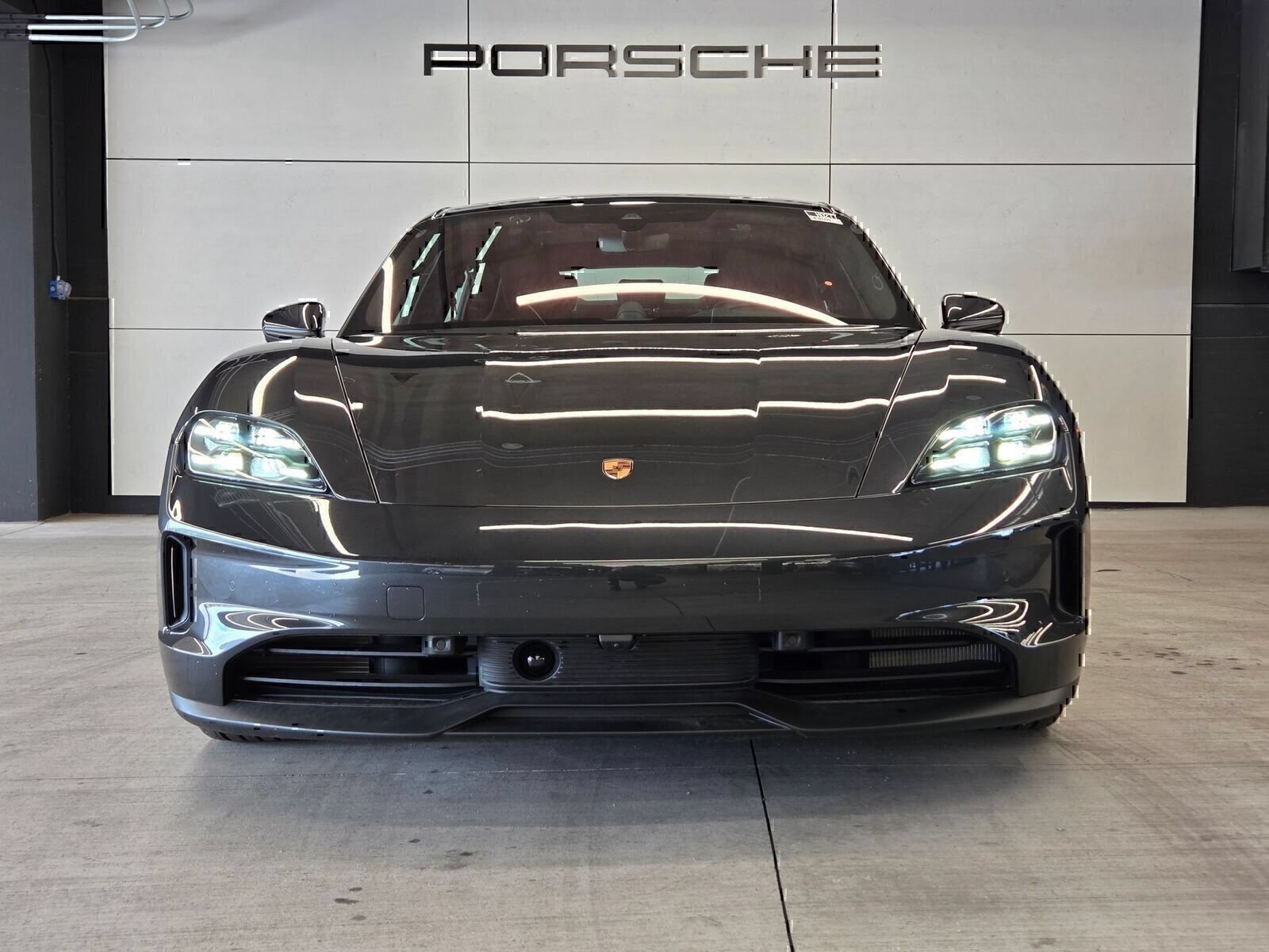 Used 2026 Porsche Taycan 4S AWD/4WD image 27