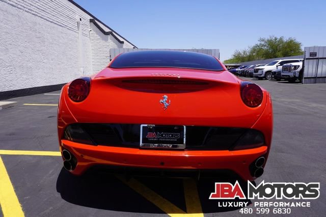 Used 2014 Ferrari California RWD image 47