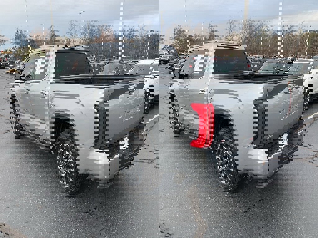 Used 2025 Toyota Tundra Limited image 17