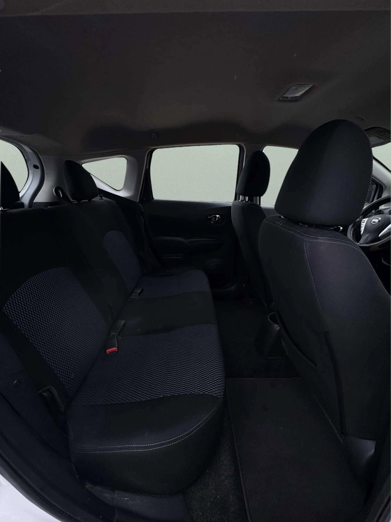 Used 2018 Nissan Versa Note SV image 10