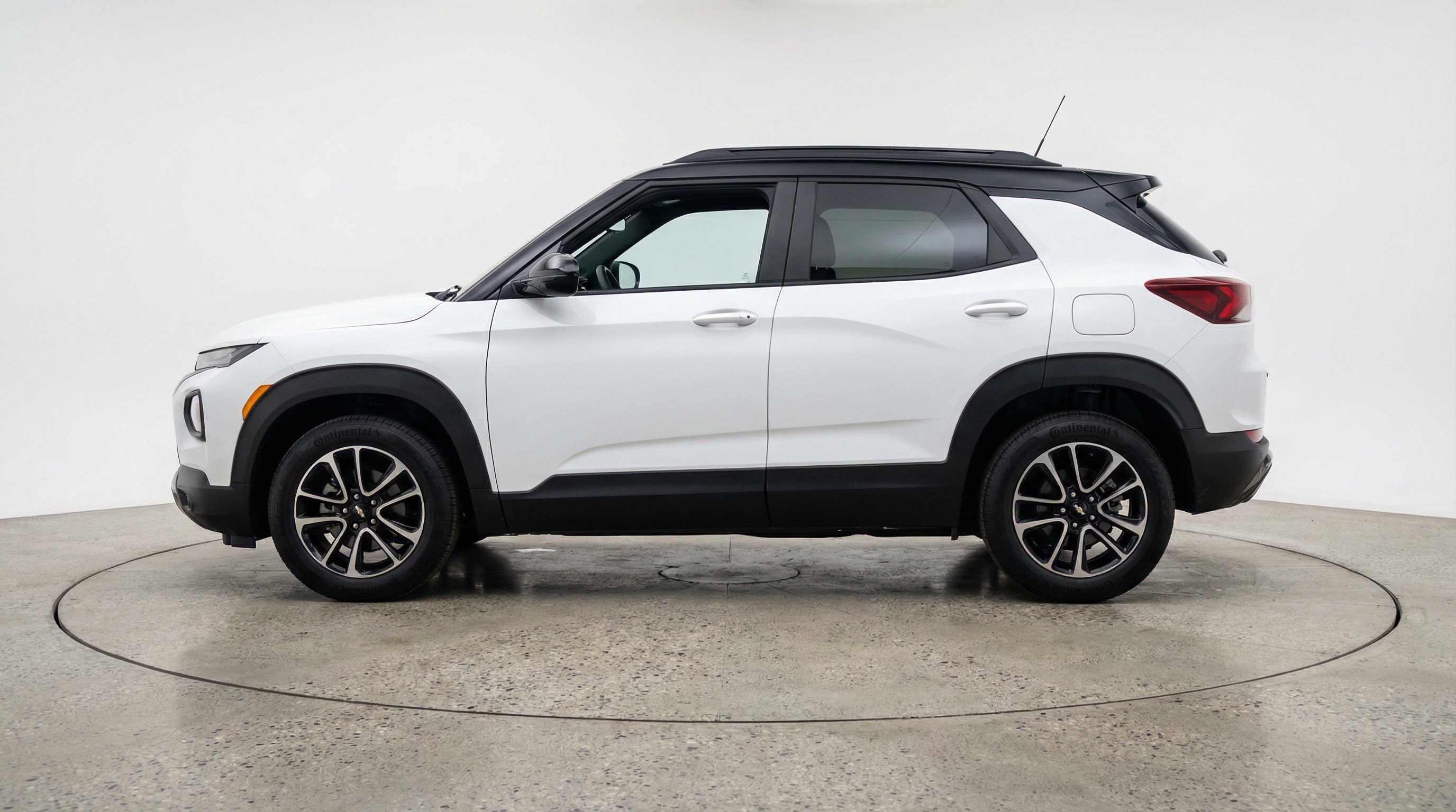 Used 2025 Chevrolet TrailBlazer LT image 5