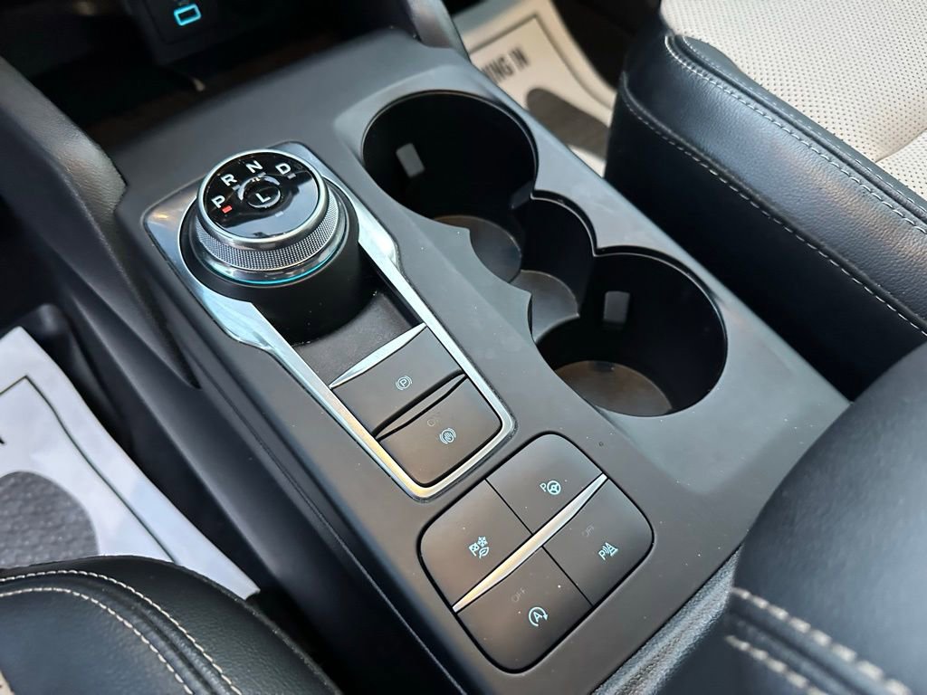 Used 2022 Ford Escape Titanium w/ Titanium Elite Package image 26