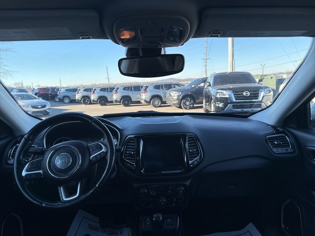 Used 2021 Jeep Compass Limited w/ Sun and Sound Group image 21