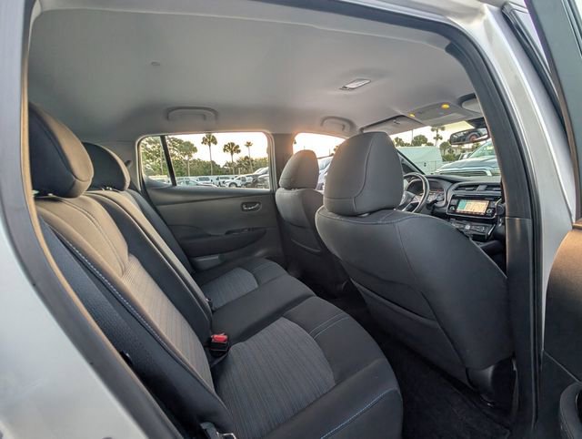 Used 2019 Nissan Leaf SV w/ SV Technology Package image 14