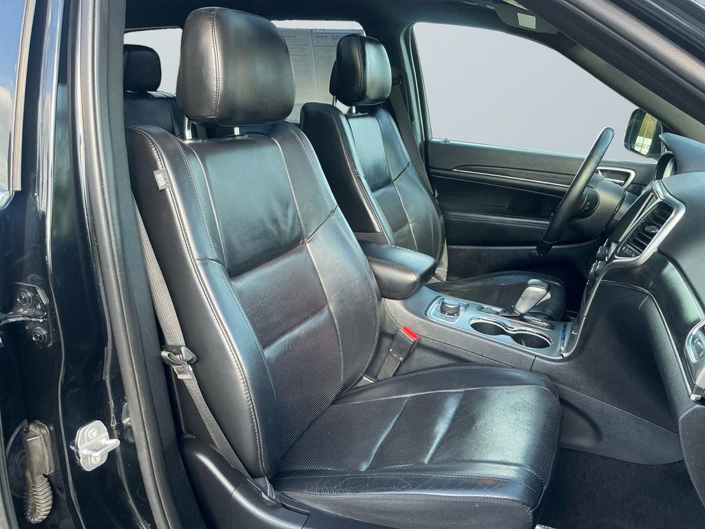 Used 2018 Jeep Grand Cherokee Limited w/ Luxury Group II AWD/4WD image 16