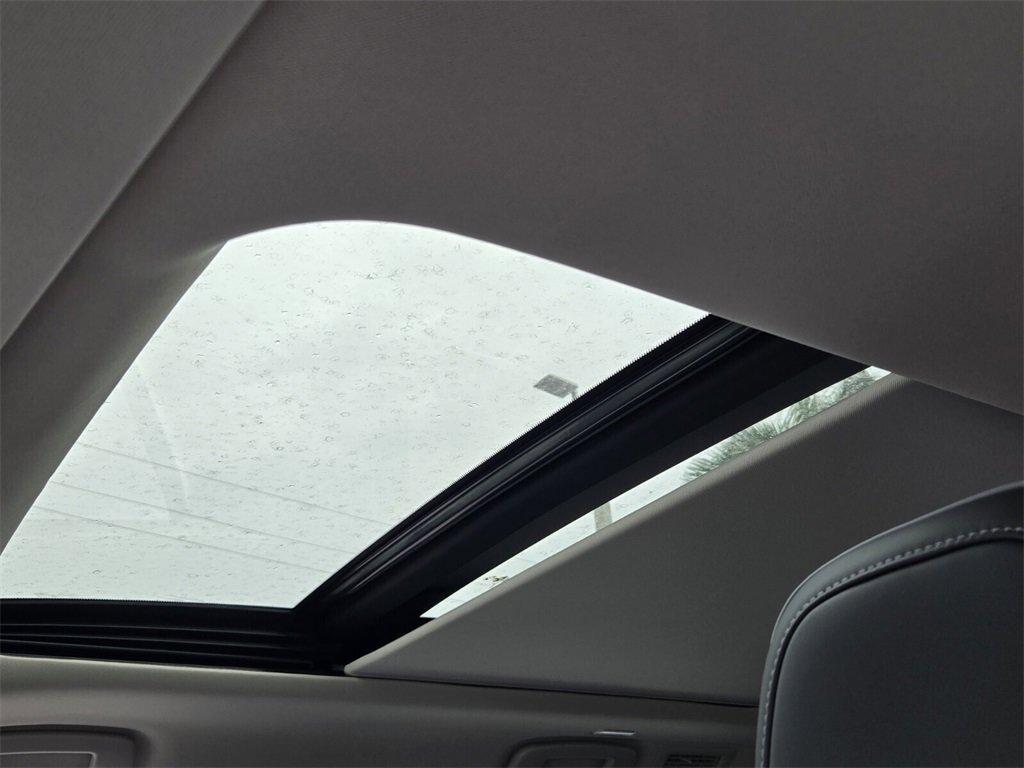 New 2026 INFINITI QX80 Luxe image 17