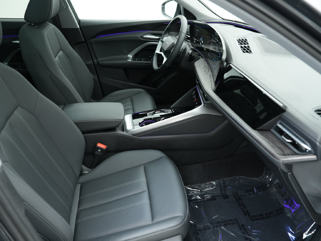 Certified 2025 Audi Q5 Premium w/ Convenience Package AWD/4WD image 22