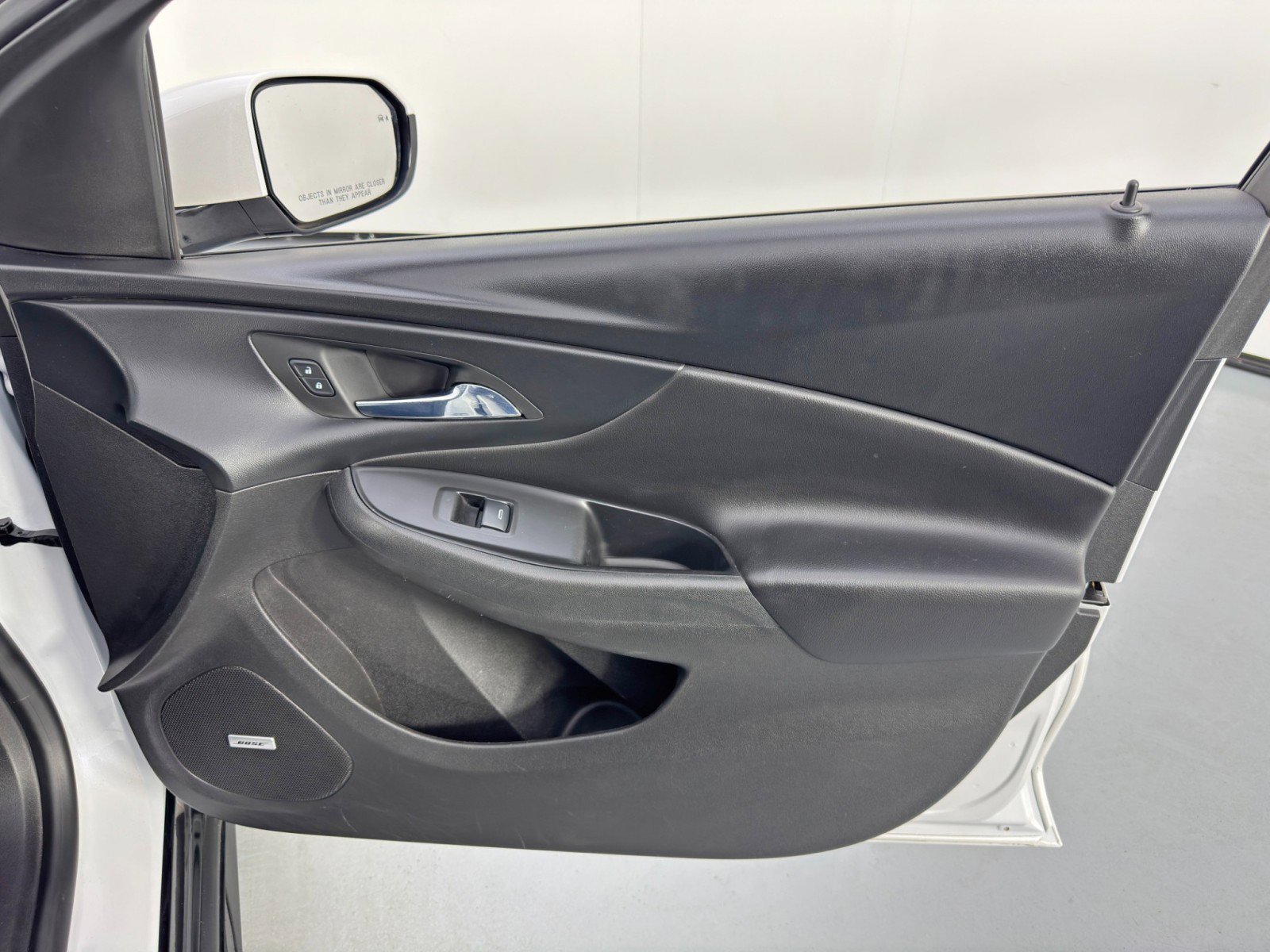 Used 2017 Chevrolet Volt Premier w/ Driver Confidence II Package image 42