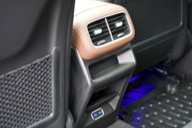 New 2026 Mercedes-Benz GLE 53 AMG 4MATIC Coupe image 28