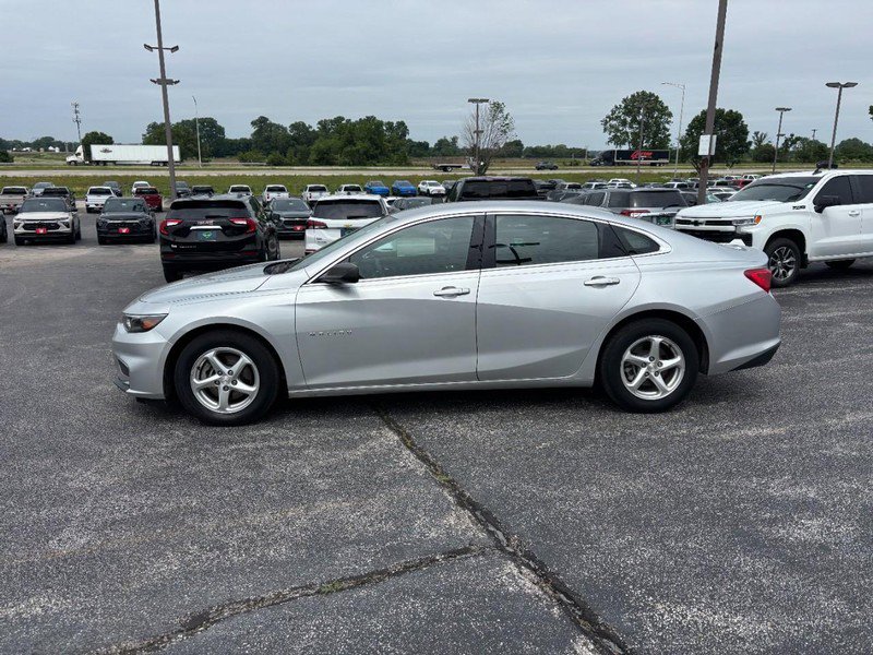 Used 2018 Chevrolet Malibu LS FWD image 2