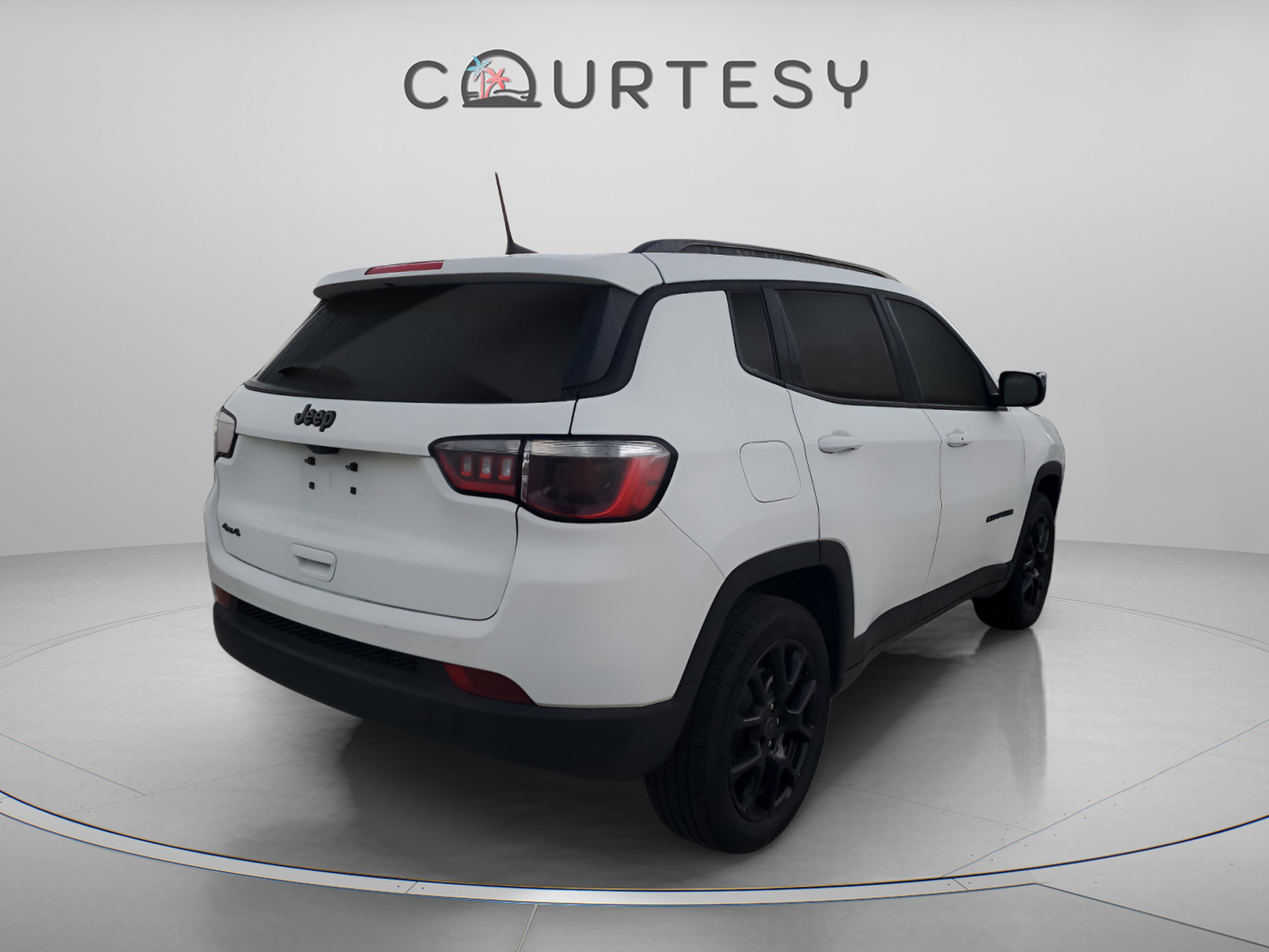 Certified 2025 Jeep Compass Latitude w/ Convenience Group image 3