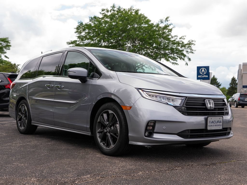 Used 2024 Honda Odyssey Elite image 2