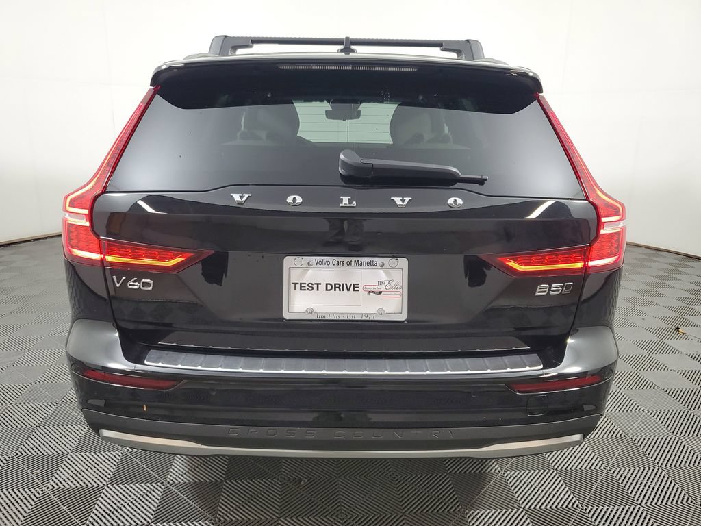 New 2026 Volvo V60 B5 Cross Country Ultra w/ Protection Package Premier AWD/4WD image 5