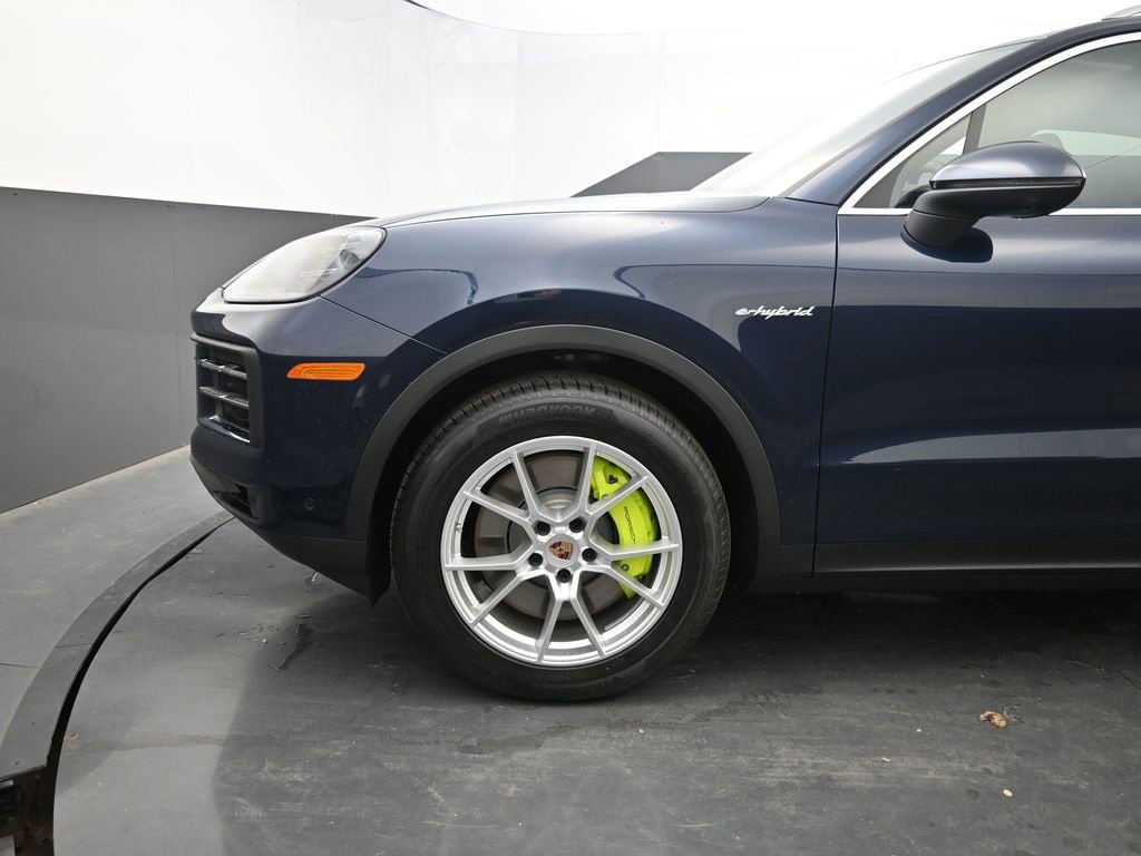 New 2025 Porsche Cayenne E-Hybrid image 11