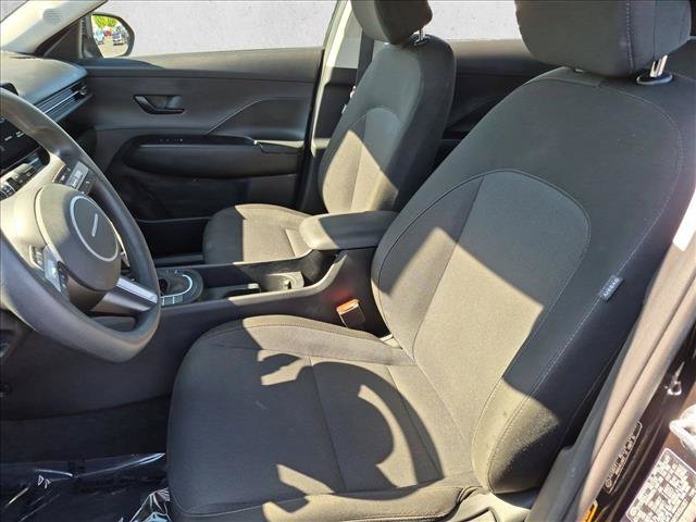 Used 2024 Hyundai Kona SE FWD image 16