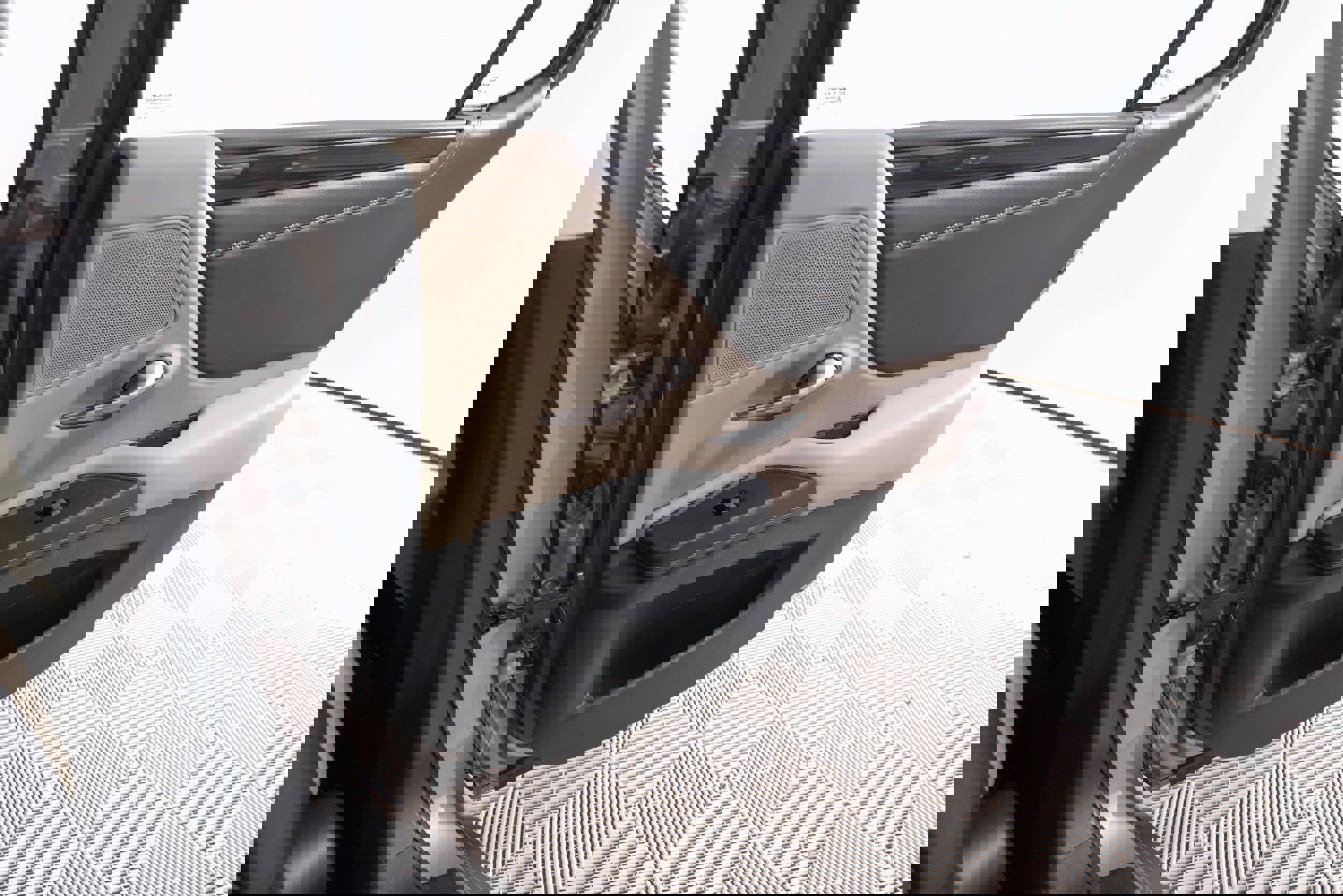 Certified 2020 Lexus ES 300h ES 300h Sedan image 17