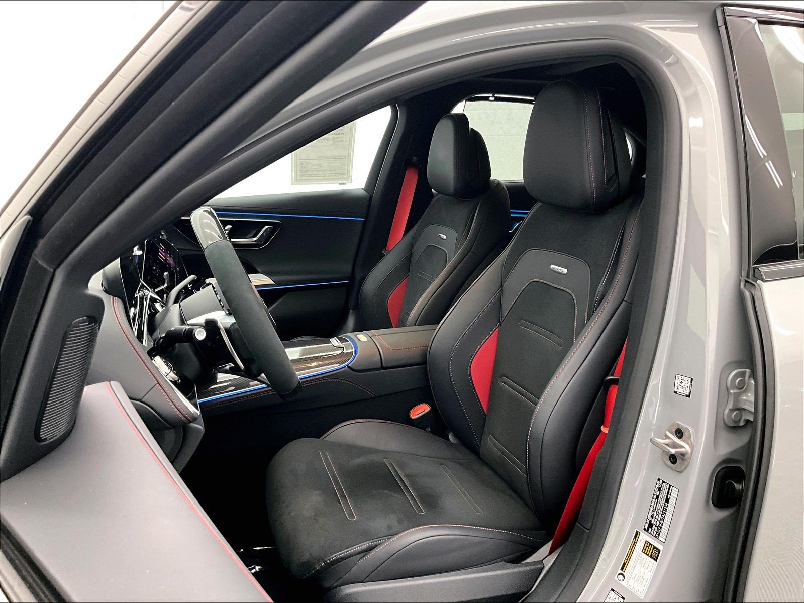 Used 2026 Mercedes-Benz E 53 AMG e 4MATIC Sedan image 16