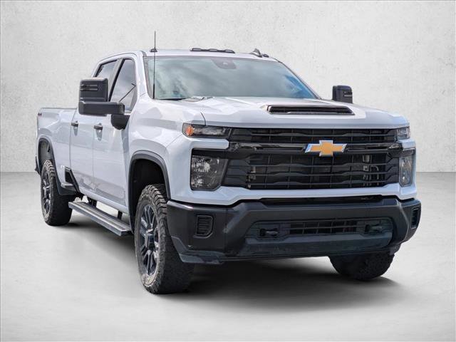 Used 2024 Chevrolet Silverado 3500 W/T AWD/4WD image 3