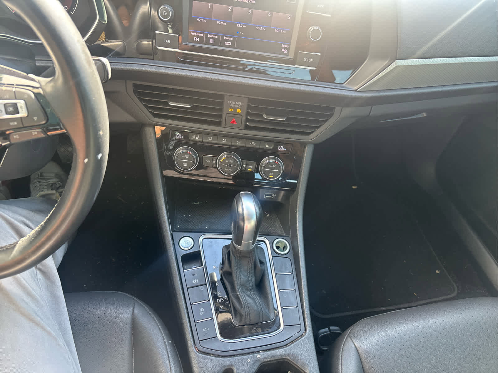Used 2019 Volkswagen Jetta SE FWD image 12