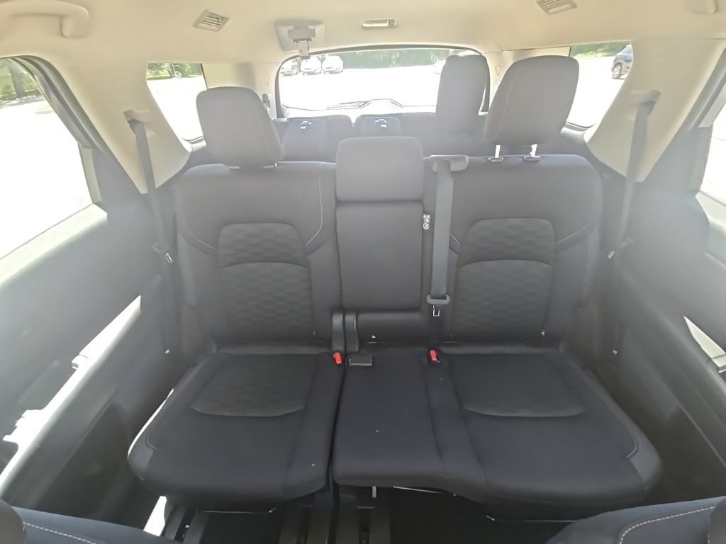 Used 2024 Nissan Pathfinder SV FWD image 24