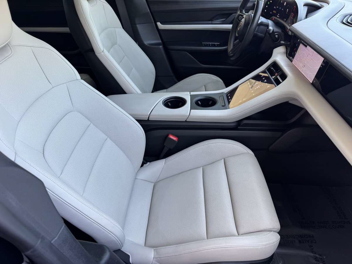 Used 2021 Porsche Taycan RWD image 22