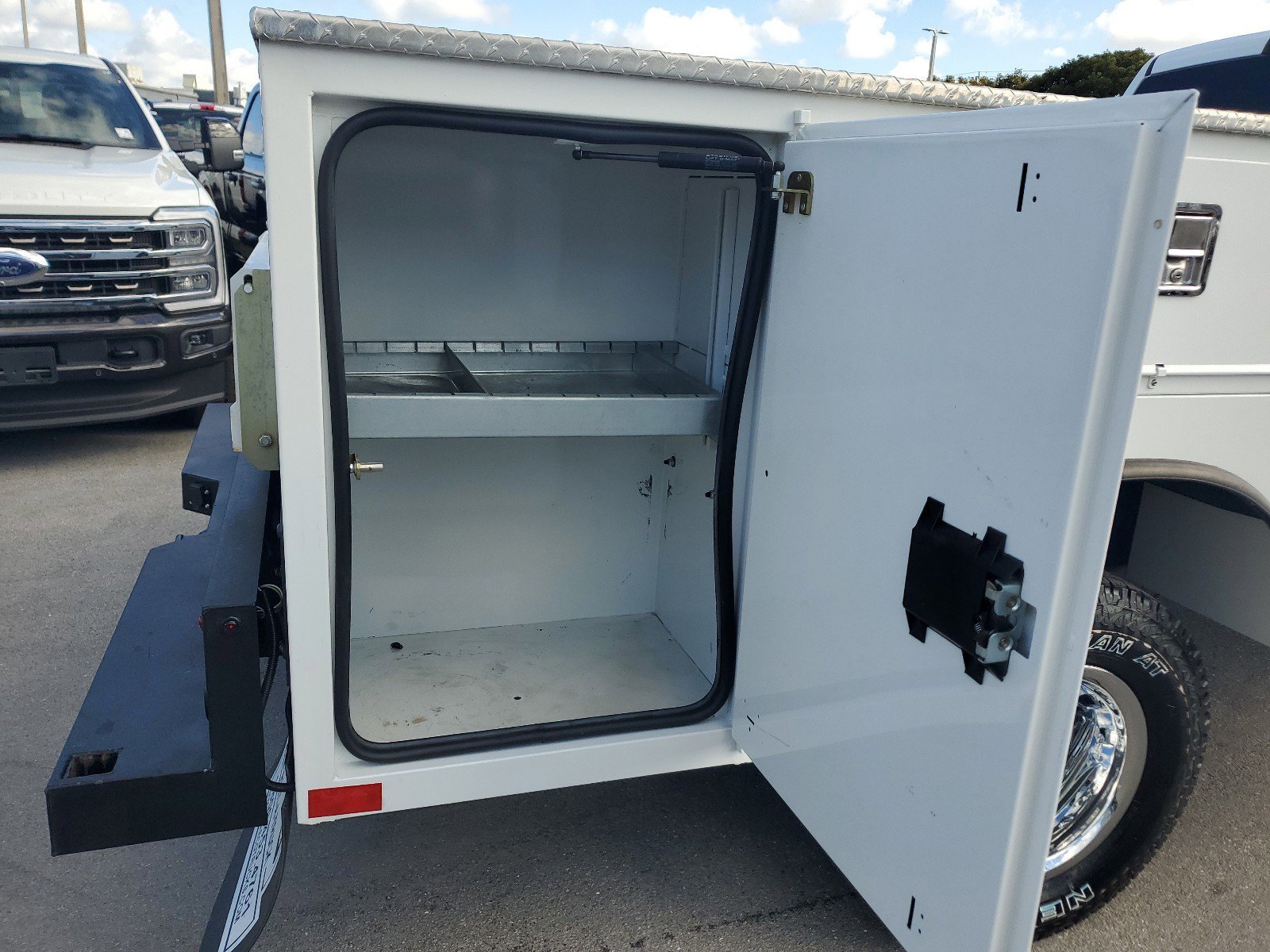 Used 2024 RAM 3500 SLT w/ Quick Order Package 2YG SLT image 11