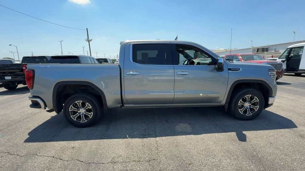 Certified 2025 GMC Sierra 1500 SLT AWD/4WD image 9